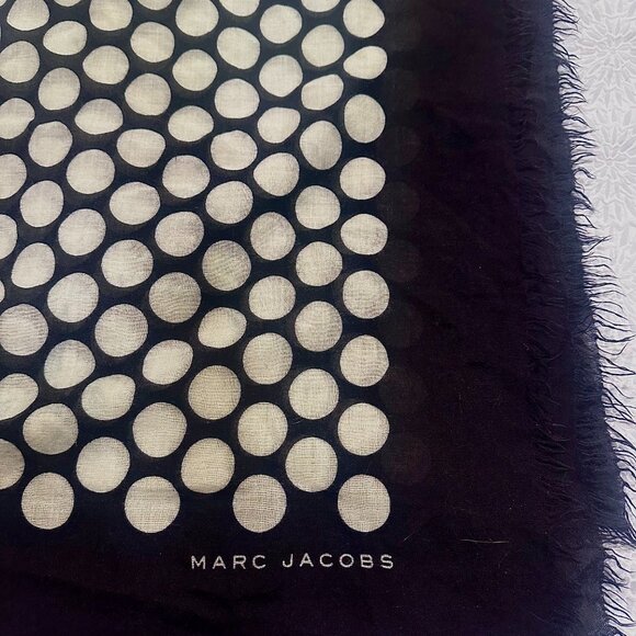 Marc Jacobs Polka Dot Scarf – White & Black ⚪️⚫️ - Picture 5 of 13